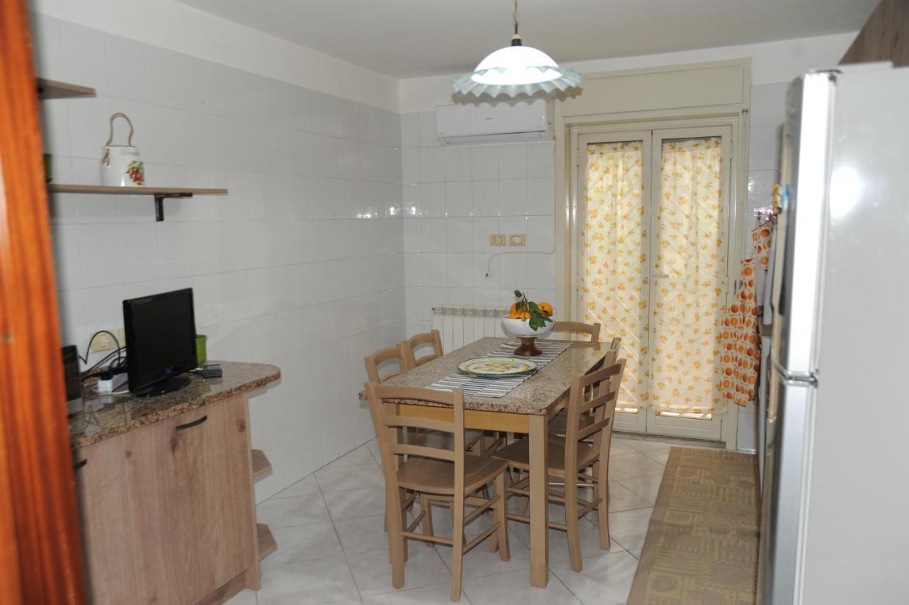 Casa Vacanze Il Nespolo カターニア エクステリア 写真